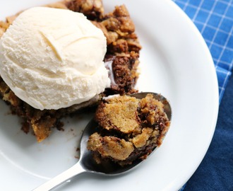 Low Carb Skillet Cookie- Gooey. Chocolate. Yum