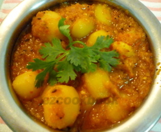 Lasaniya Bateta | Hot Spicy Garlic Flavoured Potatoes