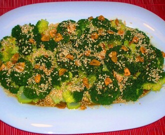 Brócoli al vapor con salsa de soja y jengibre