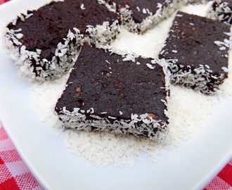 Kokos-Brownies (roh)
