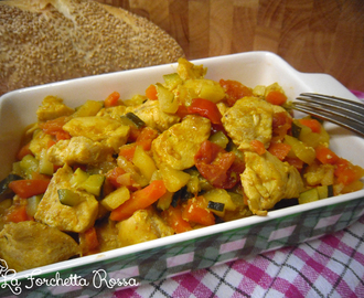 Bocconcini di pollo con curry e verdure