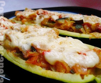 Calabacines rellenos de verduras y jamón cocido