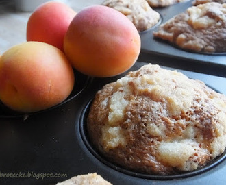 Aprikosen-Muffins mit Streusel