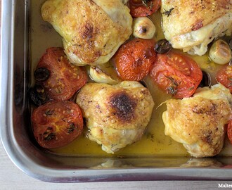 Gebackenes Hähnchen mit Tomaten & Oliven