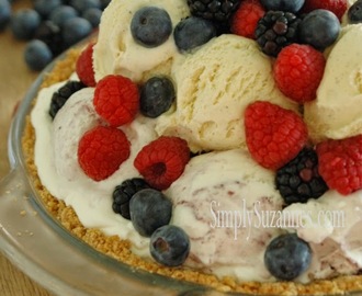 berries and ice cream pie