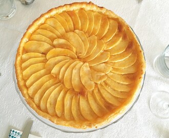 Tarta de hojaldre, frangipane y manzana