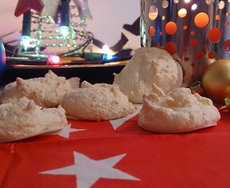 {Weihnachtliche Grüße} Kokosmakronen