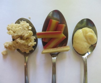 Rabarberbullar med vaniljkräm och smuldeg