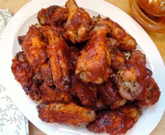 Oven-Roasted Chicken Wings with Kansas City-Style Barbecue Sauce