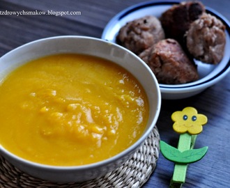 Rozgrzewająca zupa dyniowo- pomarańczowa z ziemniaczanymi klopsikami