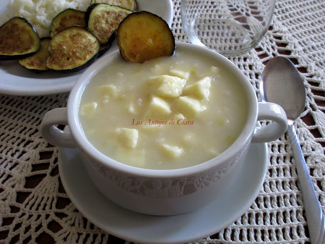 Mote de queso (sopa de ñame con queso costeño)