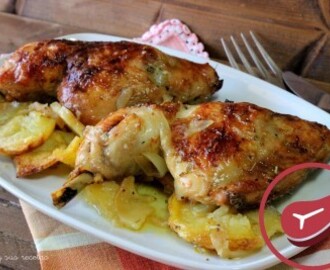 Pollo asado con hierbas provenzales y patatas