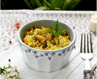Wok de arroz con pollo al aroma de curry