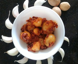 Baby potato fry in garlic & chilli flakes