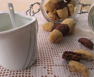 Leggeri e rustici biscotti con farina di farro e cacao, senza burro