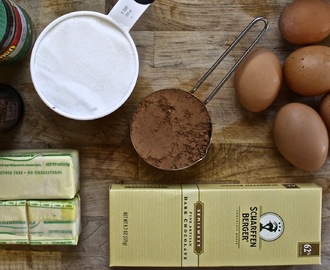 Flourless Chocolate Cake (gluten & dairy free)