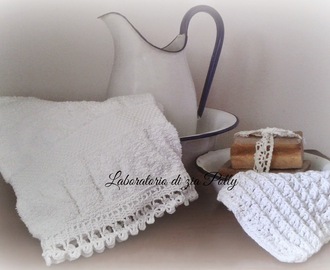 Asciugamano e manopola a crochet per una giovane sposa - La mia "Festa della mamma"