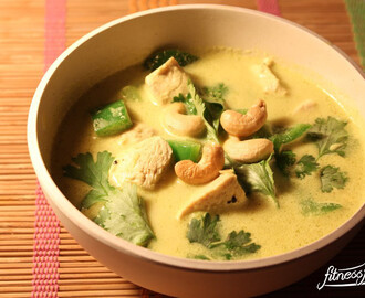 Thai Kokos Curry Suppe mit Hähnchen