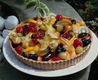 Drobenkový tvarohový koláč s ovocem