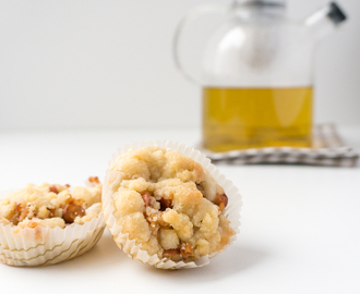 vegane Apfel-Crumble Muffins mit Marzipan-Mandel Füllung