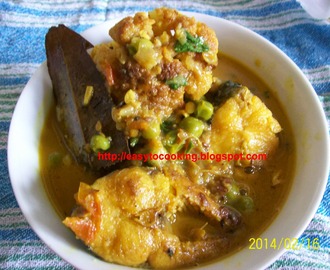 Fish curry (Macher jhol) with cauliflower