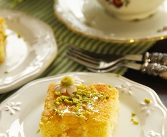 Egyptian Semolina Cake. Agyptischer Grieß Kuchen . البسبوسة المصري