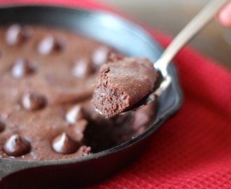 Fudgy Paleo Skillet Chocolate Cake for Two