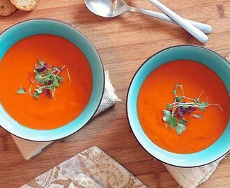 Cómo hacer sopa de tomate casera