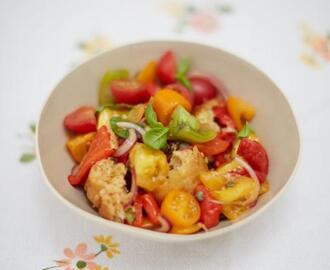 Panzanella (Tuscan tomato & bread salad)