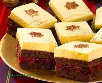 Wiśniowo-korzenne ciasto świąteczne