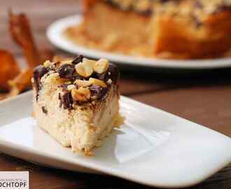 Cheesecake mit selbstgemachter Erdnussbutter und Schokoladen-Erdnuss-Topping