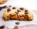 Chocolate chip cookies med dulce de leche-gömma
