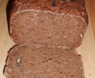 Tmavý celoražný kváskový chlieb (fotorecept)