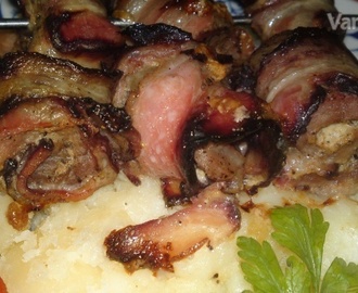 Mäsové závitky s anglickou slaninou a horčicou na ihle (fotorecept)