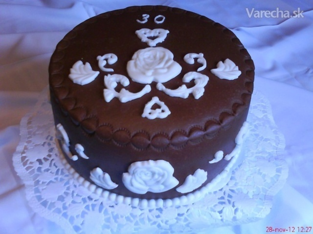 Čokoládová narodeninová torta (fotorecept)