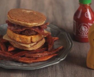 Texas Pancake Sandwich with Sweet Potato Fries and Sriracha Maple Syrup