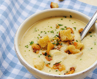 White Beans and Roasted Cauliflower Cream of Soup