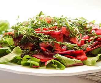 Rote-Bete-Salat mit Apfel, Dill und Estragon