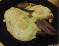 Pečena šunka sa pečenim jajima/Baked ham with baked eggs