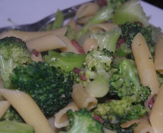 Darius kocht: “Broccoli-Pasta auf die leichte Art”