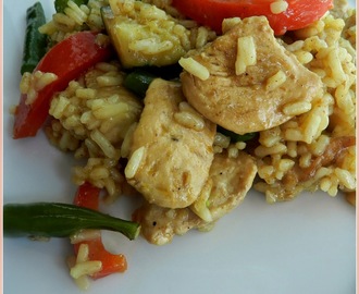 Ryż curry z kurczakiem, warzywami i Jaffna Curry Powder