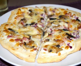 Idealna kolacja na tłusty czwartek - Pizza Carbonara