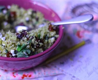 Salata od quinoe, mente i brusnica