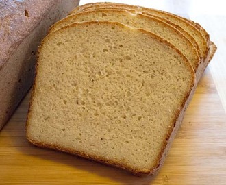 Formbröd (LCHF) - ett gott ljust bröd som även fungerar bra som rostbröd