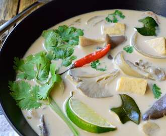 Sopa Thai de Coco (Receta Vegana)