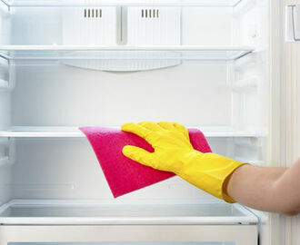 Så gör du ditt kylskåp skinande rent
