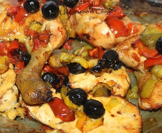 Pollo al Forno con Peperoni e Olive