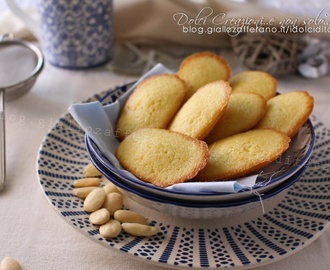 Madeleine alle mandorle, la ricetta dei biscotti tipici francesi