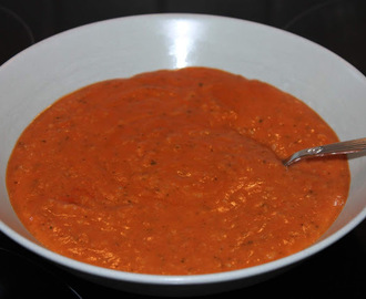 Krämig tomatsoppa med ris