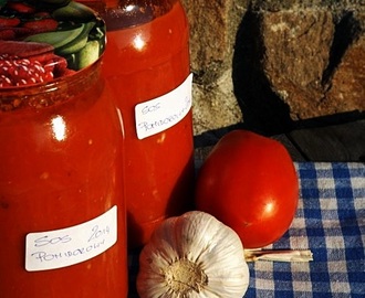 Sos pomidorowy – przetwory 2014 – przepis na prosty sos